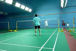 BADMINTON COURT